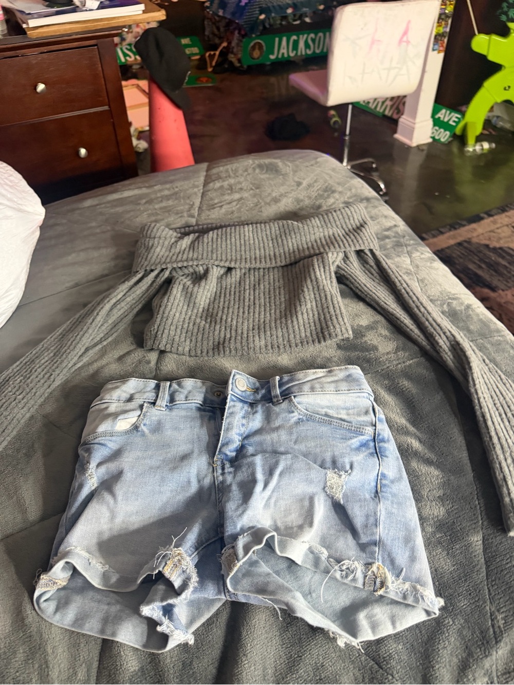 SHEIN Gray Ribbed Off-Shoulder Cropped Sweater
